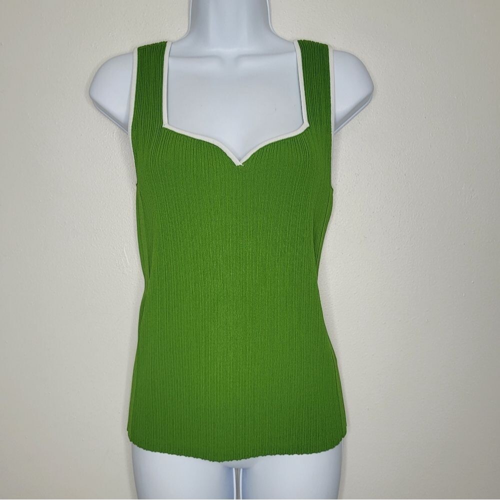 Halogen green ribbed retro 70s vibe wide strap stretch top size medium NWT